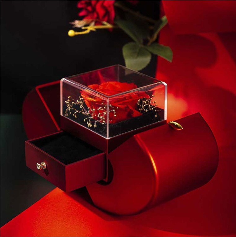 Collana con Rosa Eterna in Scatola a Forma di Mela Rossa